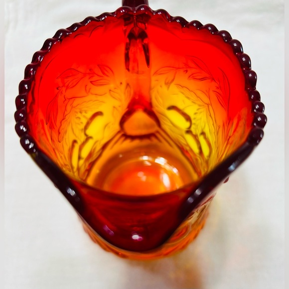 Vintage L.G. Wright pitcher in mint condition. Colors are vibrant, no damage! - Picture 5 of 6